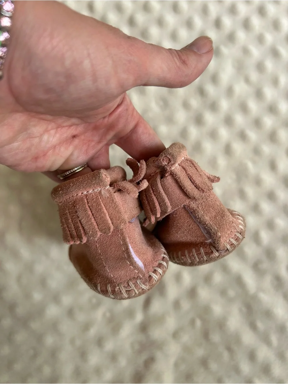 Minnetonka Rose Pink Baby Fringe Moccasin Booties Infant 3